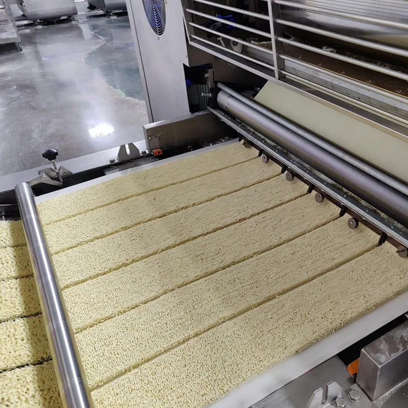 Máquina de fabricación de fideos de acero inoxidable de uso comercial Producción automática 11000pcs/8hr 380V 50HZ
